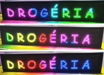 Světelná reklama barevný led panel na běžící text - 4