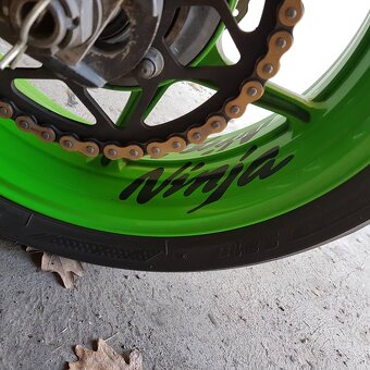Kawasaki Ninja ZX6RR - 4