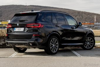 BMW X5 xDrive 40d A/T - 4