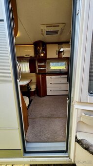 Luxusní karavan Hobby Premium 650 UFF - 4