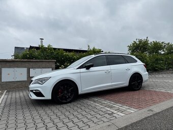 Seat Leon Cupra ST 300 4drive, Servis Seat, Nehavarováno - 4