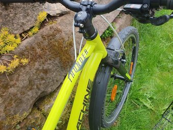 Rock Machine thunder 24, váha 9,5kg - 4