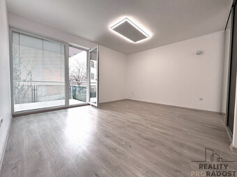 Prodej bytu 1+kk 38 m² Příční, Hodonín - 4