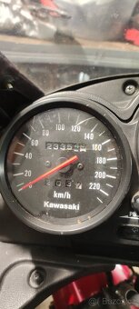 Kawasaki GPZ500S - 4