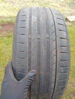 235/40 R18 - 4