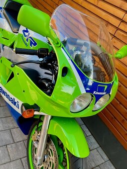 Kawasaki ZXR750 H2 - 4