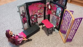 Ever After High - panenka Brie s doplňky - 4
