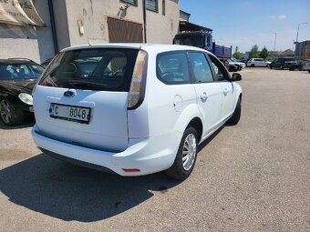 Ford Focus facelift.1.6 TDCi,80kw, nová STK, rok 2011. - 4