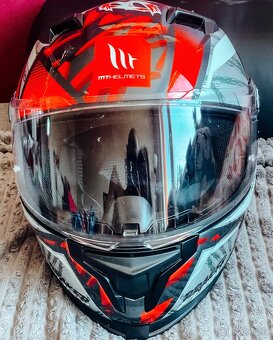 Přilba MT helmets breaker SV - 4