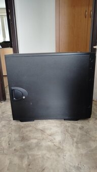 PC case - 4