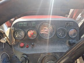 Zetor 5211    SLEVA - 4