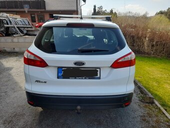 Ford focus kombi 2013 1.6 benzín - 4