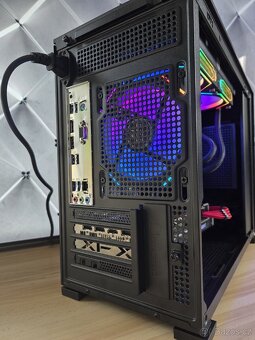 Herní PC - R7 5700X/RX 6600XT/1TB - 4