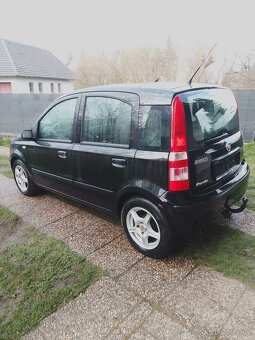 Fiat Panda 1.1 BENZÍN ROK 2009 - 4