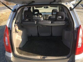 2001 Mazda Premacy - 4
