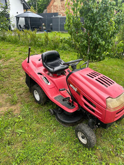 Zahradní sekací traktor MTD JE 135 A - 4
