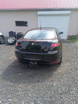 Alfa Romeo GT 1.9 JTDM 110kw - 4