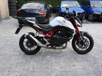 Honda CB 750 HORNET, rv.2023 68kW, 1.Majitel, Původ ČR - 4