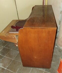 Gramofon ve skříňce Supraphon - 4