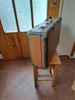 Starožitný cestovní kufr - 4