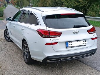Hyundai i30 1.6 crdi combi - 4