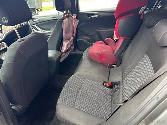 Opel Astra 1.6 CDTi - 4