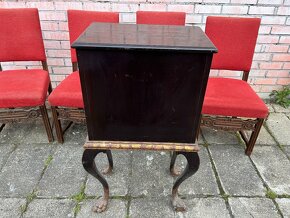 Starožitný nábytek - 4