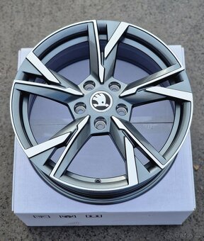 Alu kola 5x112 16 -/- 5x112 r16 - 4
