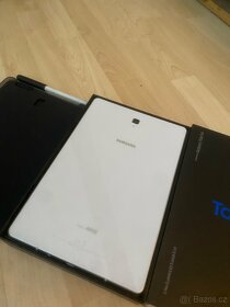 Samsung TAB S4 - 4