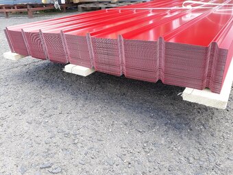 NOVÉ - Trapézové plechy v RAL 3011 , 290,-/ks - 4