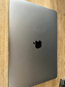 MacBook Pro 13” M1 (2020) – 16 GB RAM / 512 GB SSD / Touch B - 4