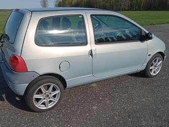 Renault Twingo - 4