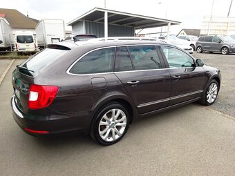 SUPERB COMBI II Elegance 2,0 TDI 125kW + DSG + SERVISKA - 4