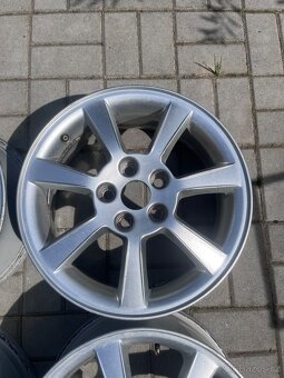 Prodám alu kola z Octavie II 16" - 4