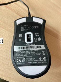 Herní myš Razzer Deathadder essential - 4