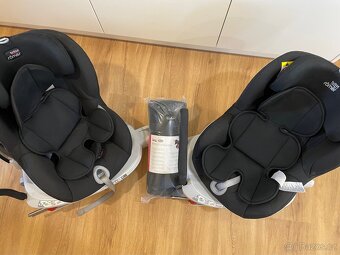 Dětská otočná sedačka Britax Römer Dualfix - 4