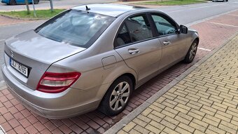 Mercedes Benz W204 C220 CDi - 4