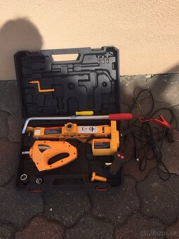 ELEKTRICKÝ ZVEDÁK a ELEKTRICKÝ KLÍČ -SADA NA OPRAVU AUTA - 4