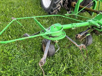 Obraceč sena Deutz Fahr KH400 -rozsah 4 metry- - 4