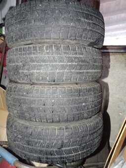 195/70 R15C - 4