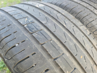 Prodám 2x letní pneu Pirelli 235/50 R19 99V - 4