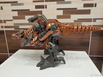 ROBOTO-SAURUS 2v1 - 4
