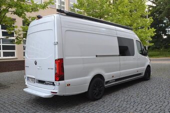 Mercedes-Benz Sprinter 319 Camper Family - 4