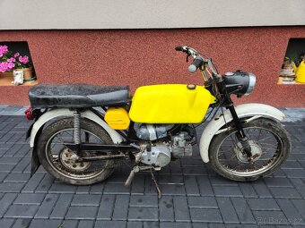 Jawa 23 Mustang bez TP, žlutý, 3. - 4