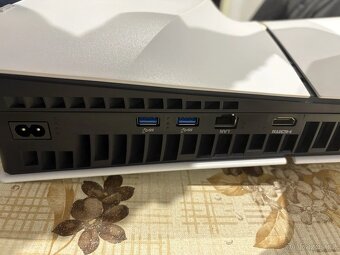 Prodám Sony PS5 Slim 1 TB - 4