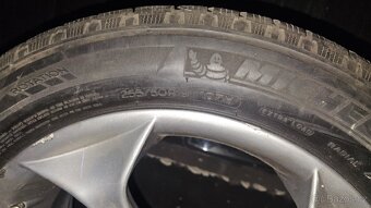 Alu kola Mercedes Ml 255/50r19 - 4