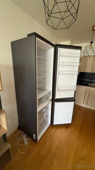 Lednička s mrazničkou SAMSUNG 38T600DB1 - 4