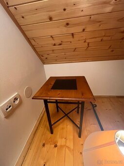 Kovaná postel s doplňky - 4