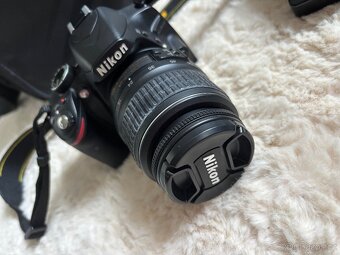 Zrcadlovka Nikon D3200 - 4