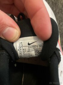 Běžecké boty   Nike Zoom Fly 5  vel. 38.5 - 4